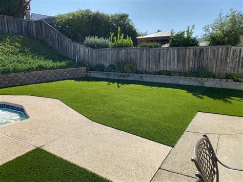 fake grass ay area